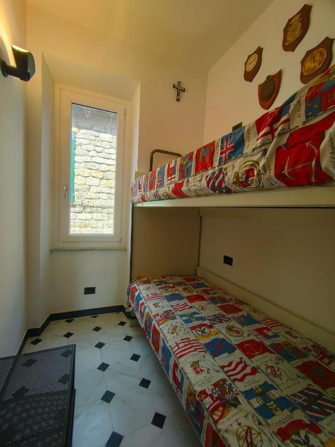 Byron Guest House Porto Venere Exterior photo